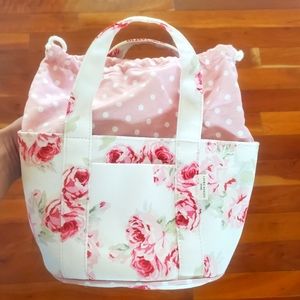 Laura Ashley Roses Insulated Lunch Bag from Japan